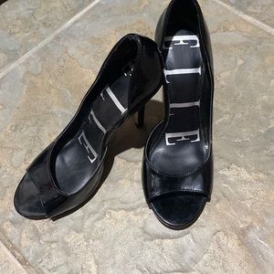 Looking for basic black heels? Here you go!